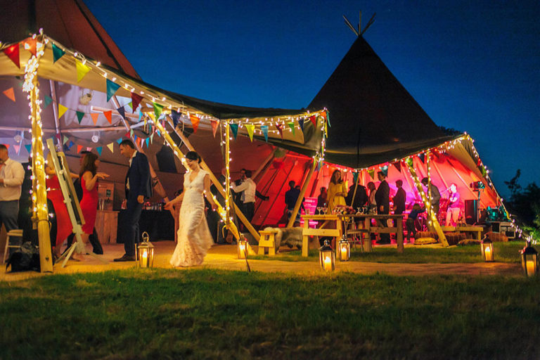 Tipi wedding hire for a special, unique experience | Tipi Unique